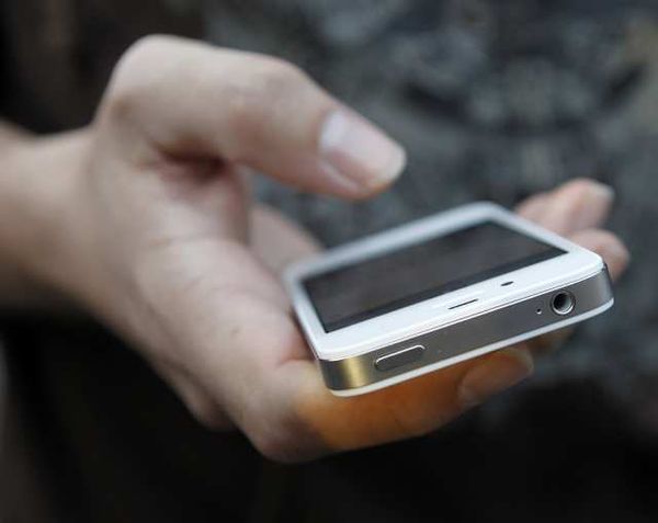 U.S. carriers to send alerts to prevent ‘bill shock’