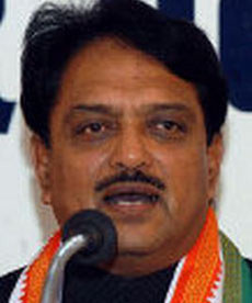 Opposition welcomes Deshmukh's resignation