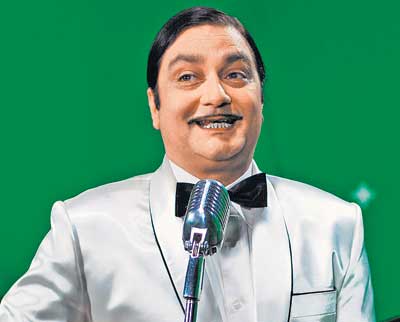 Vinay Pathak turns singer with 'Bheja Fry 2