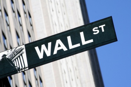 Wall Street rebounds as legislators hammer out deal 