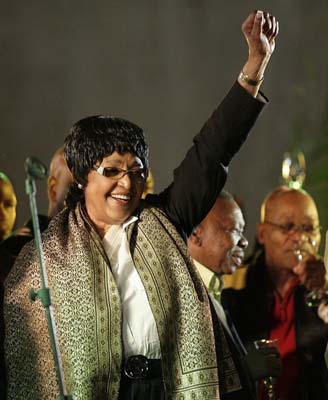 Winnie Mandela set to make political comeback