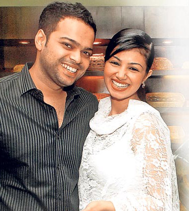 Ayesha Takia Ties The Knot With Beau Farhan Azmi!