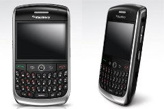 BlackBerry unveils its latest Curve 8900  