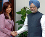 The Prime Minister, Dr Manmohan Singh, greets the Argentine President, Ms Cristina Fernandez de Kirchner
