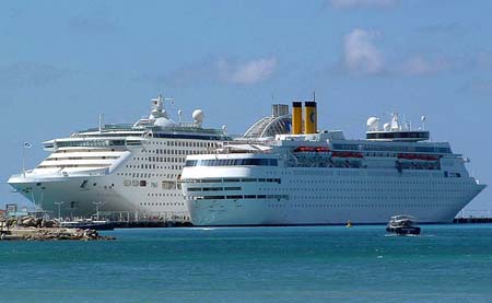 A year of broken champagne bottles: new cruise ships in 2009