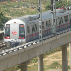 Metro's Noida link may start Nov 13