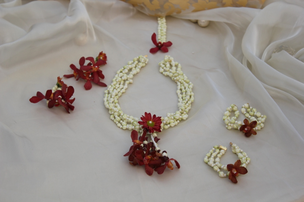 floral-jewellery