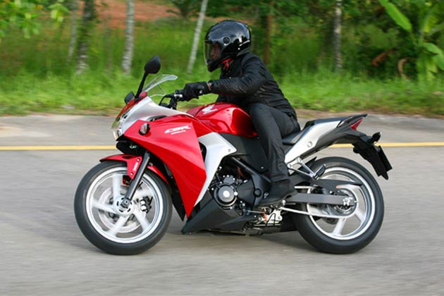 Honda to recall 11,000 units of the CBR-250R in India