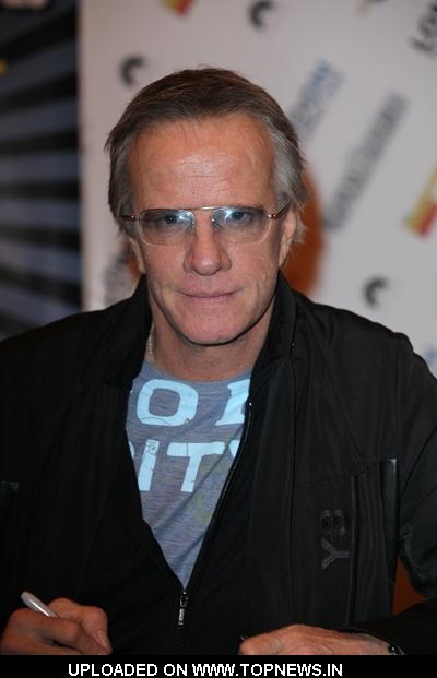 Christopher Lambert at London Film & Comic Con 2011 - Day 2 Christopher Lambert at London Film & Comic Con 2011 - Day 2