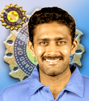 BCCI felicitates Kumble for taking 600 wickets