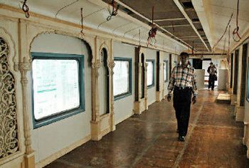 Karnataka gets its first luxury train “Golden Chariot”
