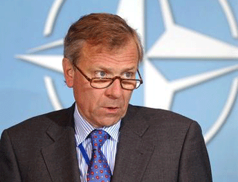 NATO chief foresees "no U-turn" in relations with Russia 