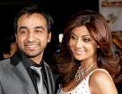  Shilpa Shetty, Raj Kundra Throw A Lavish ‘Holi’ Party!  