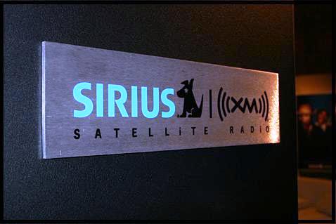 FCC approves spectrum compromise between AT&T, Sirius 