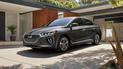 Hyundai plug-in sales jump 44% to 161,366 in 2021