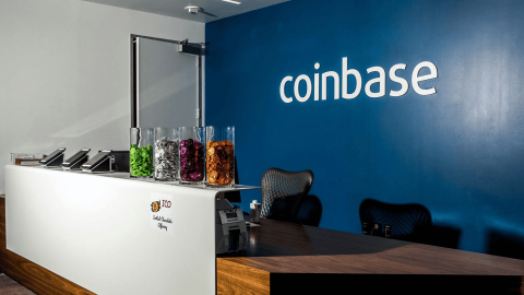 Coinbase Global Stock Price Jumps 3.5% as Bitcoin Trades Firm; Coinbase Targets Argentinian Market