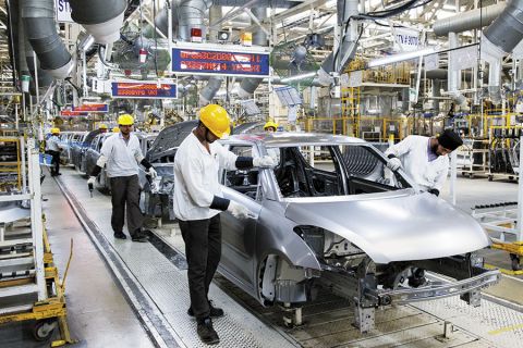 Ashwani Gujral: BUY TCS, Apollo Hospitals; SELL Bharti Airtel, JSW Steel and Maruti Suzuki