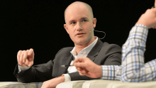 Coinbase Launches Coin50 Index to Benchmark Cryptocurrency Performance; Coinbase Stock Price Declines 1.5%
