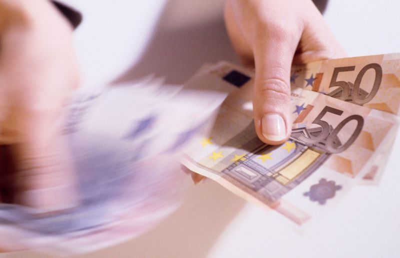 Irish watchdog advises against reducing cuts and tax increases