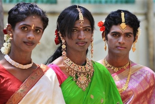 Tamil Nadu Launches Helpline ‘Manasu’ For Transgenders!
