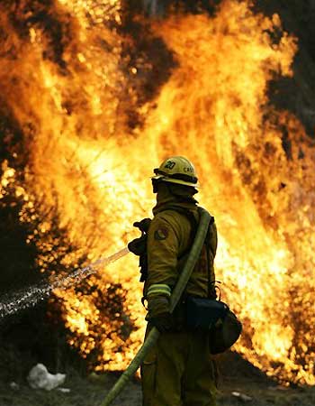 California heats up battle against wildfires